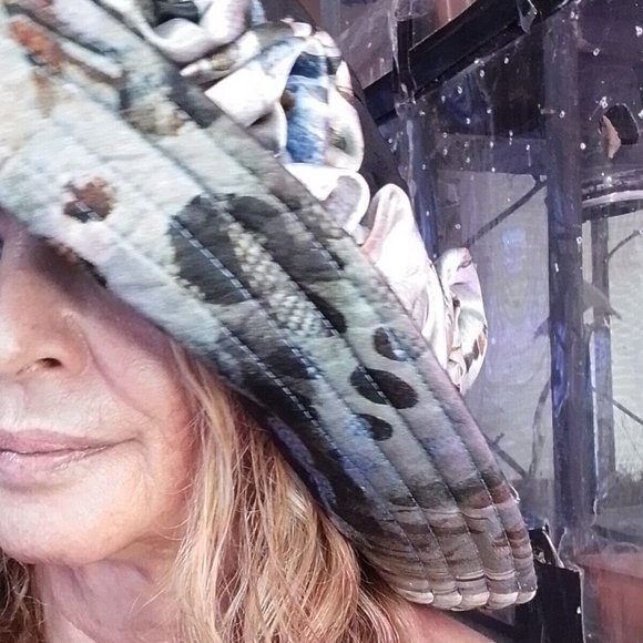 Peackock And Black Silk One Of Kind Hat Large Rim That Stays Up P - Picture 2 of 16